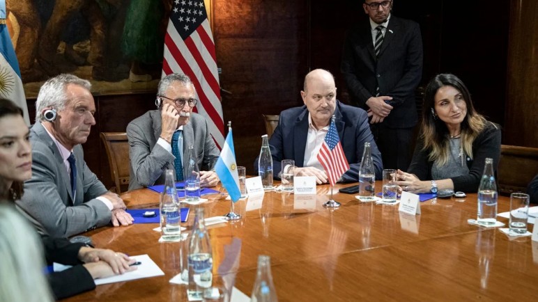 Argentina reformará su sistema de salud y se retira de la OMS: las claves del nuevo modelo sanitario